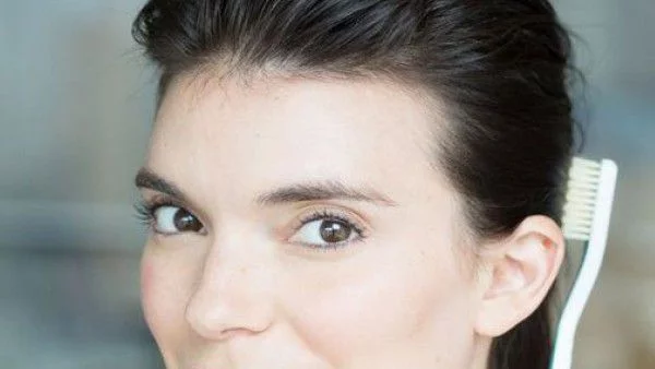 8 нестандартни приложения на четката за зъби