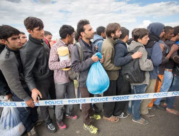 Австрия не може да приема повече от 100 000 мигранти на година