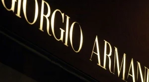  Armani прави фабрика у нас