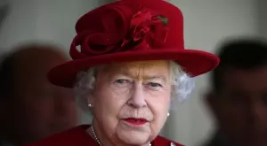 Елизабет II навършва днес 95, скърбейки за мъжа си