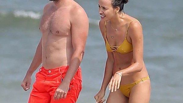 Брадли Купър запозна Ирина Шейк с майка си