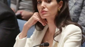 Анджелина Джоли с призив срещу Ислямска държава