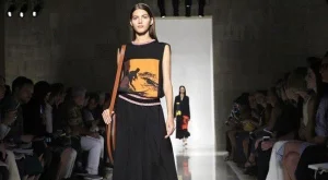 По-ярки цветове и принтове от Вики Бекъм за Пролет 2016