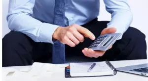  {{ otherArticle[0].article.title }} 