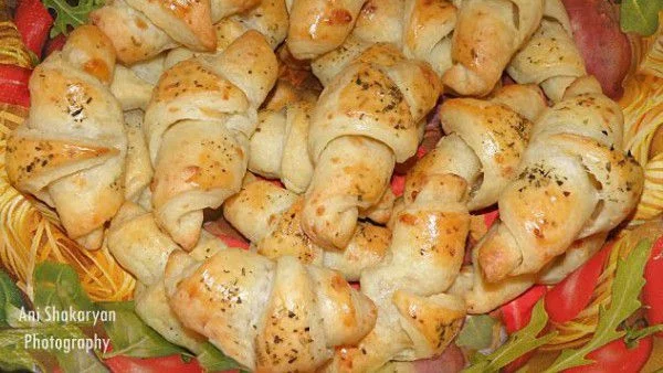 Соленки със сирене и кашкавал