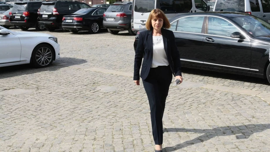 Фандъкова: Моля не използвайте колите си днес 