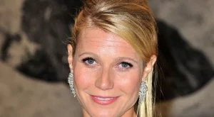 Гуинет Полтроу се показа без грим