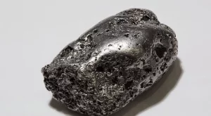 Платината и паладиума с върхове за годината