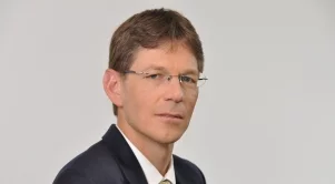 AES Гълъбово предупреди, че ако НЕК не плати, по-евтиният ток ще се забави