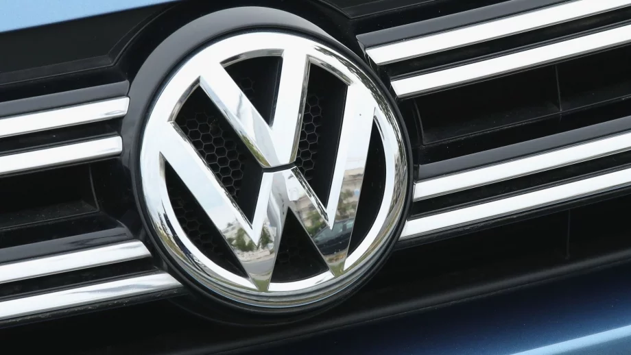 Volkswagen може да продаде някои от луксозните си марки 