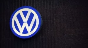 Volkswagen временно спира производството на Golf