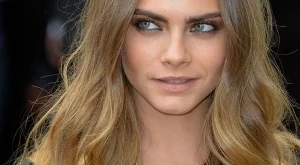 Кара Делевин: Животът ми изглеждаше черен 