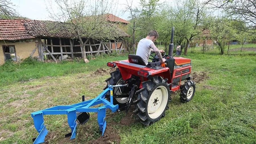 Собствениците на земеделски земи в рамките на градове може да бъдат обложени с нов данък 
