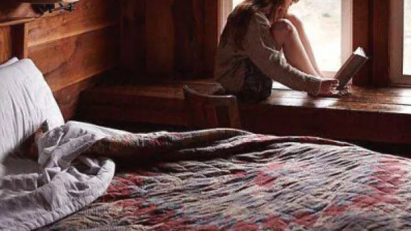 10 книги, идеални за дъждовен ден у дома 