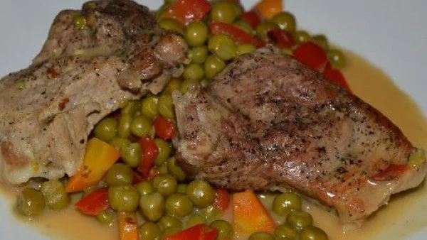 Грах със свинско