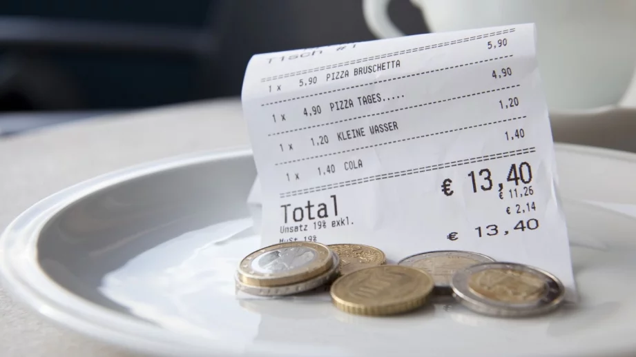 На кого какъв бакшиш да оставяме 