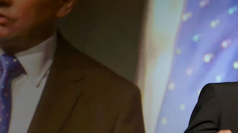 Разликата между убеждаване и влияние