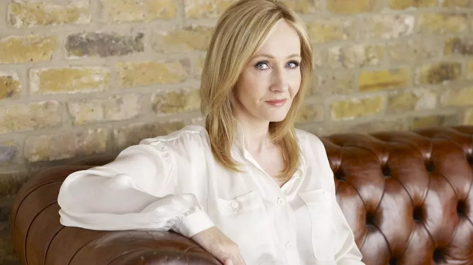 Авторката на "Хари Потър" скочи жестокo срещу трансжените