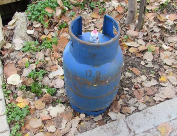 Взрив на газова бутилка срути тераса на жилище в Добрич