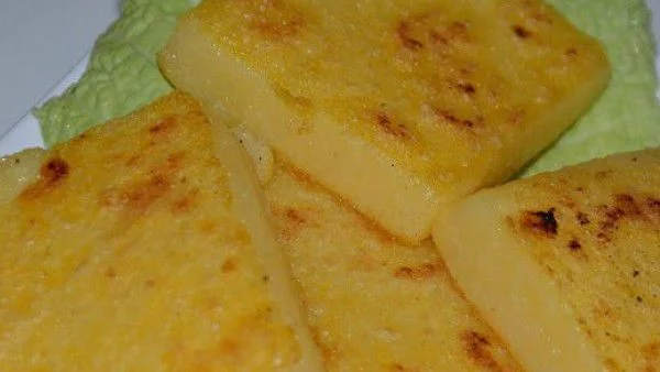 Запечен на тиган качамак