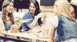 Общуването с приятели = марихуана за мозъка