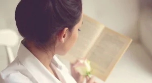 "Специални връзки“ –  силна  книга за мъжките момичета