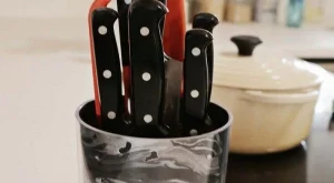 Направи си сама: Поставка за ножове