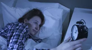 Влияе ли спането с включен телевизор върху качеството на съня