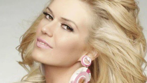 Нели Петкова - влюбена и готова за семейство