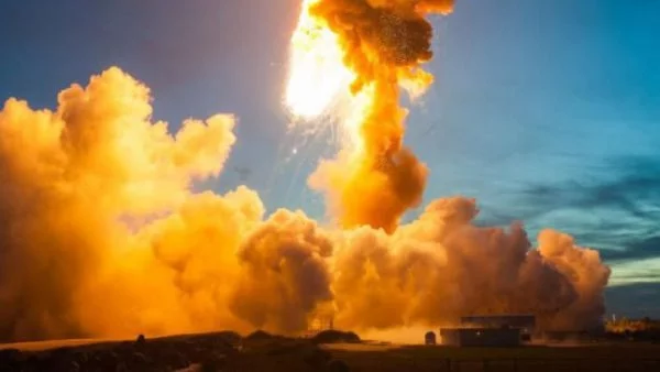 Кадри от взрива на ракетата Antares