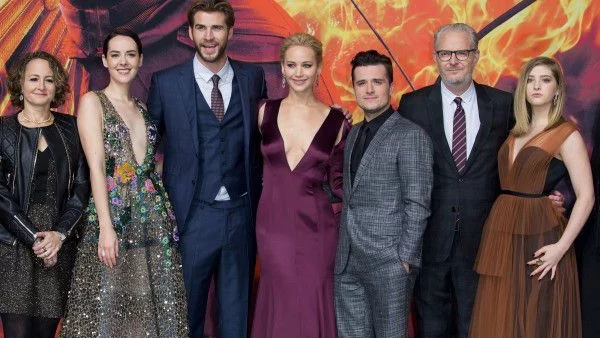 Световната премиера на "Игрите на глада: Сойка-присмехулка Част II"