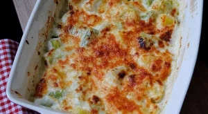 Запечени картофи с праз