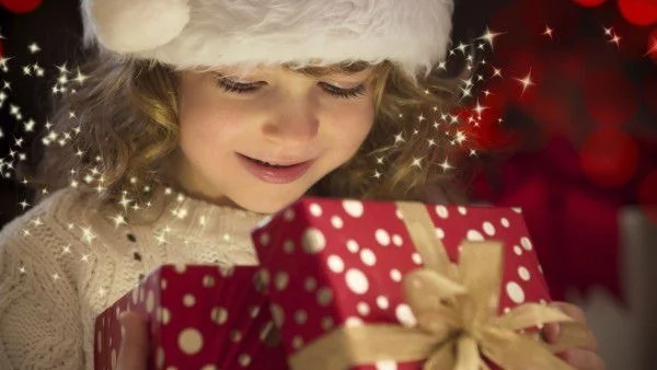 Подари усмивка в коледна кутия