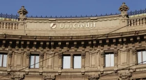 Шефът на UniCredit подаде оставка 