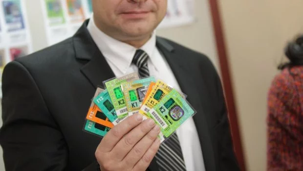 Новите винетки ще бъдат пуснати в продажба на 15 декември 