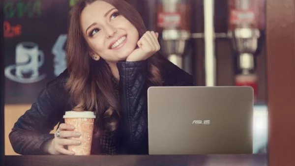 Твоят избор в технологичните Оскари ти носи ултрабук Asus Zenbook