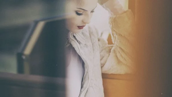 По-добре сама, отколкото с грешния човек