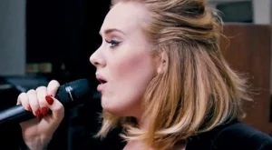 Адел се вдъхновява от сина си