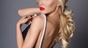 Любимката на Стивън Тайлър ни представя на "Мис Свят"