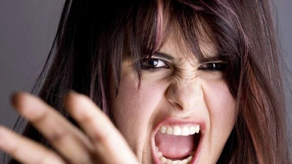 Защо жените ставаме по-агресивни през зимата