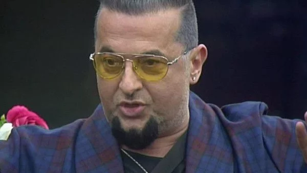 Евгени Минчев: Звездите ни са жалки имитатори