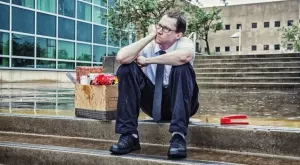 Трудни времена: Технологичният сектор съкращава служители в борба с кризата