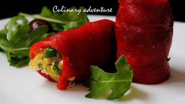 Пиперени рулца с картофена салата