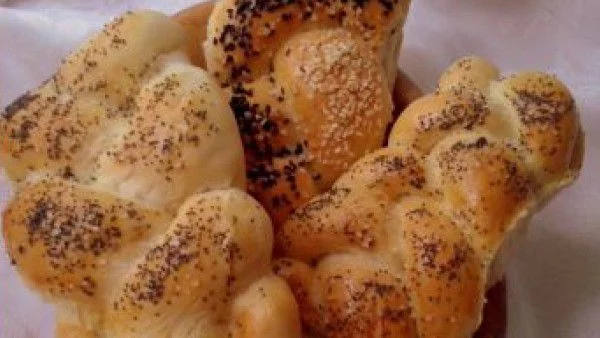 Плетени питки