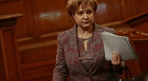 Менда Стоянова: Предлагаме общините да предоставят безвъзмездно офиси на партиите