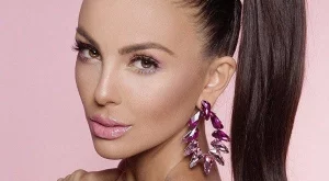 Николета: Днес е рожденият ми ден! Поклонете се, кучки