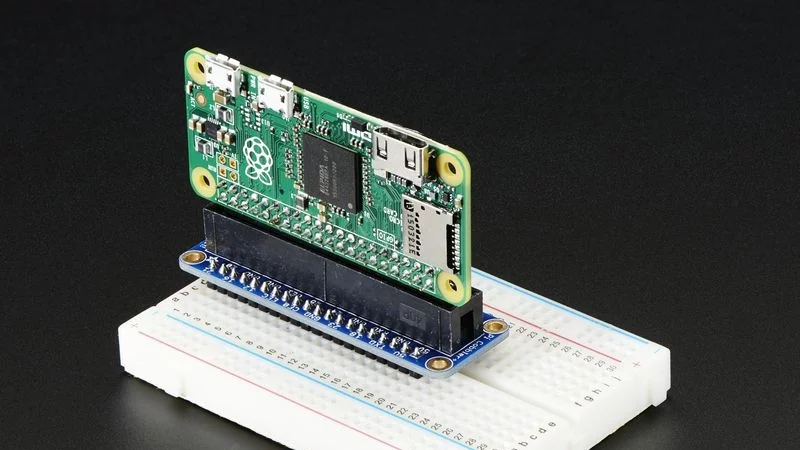 Най-евтиният компютър вече е на пазара