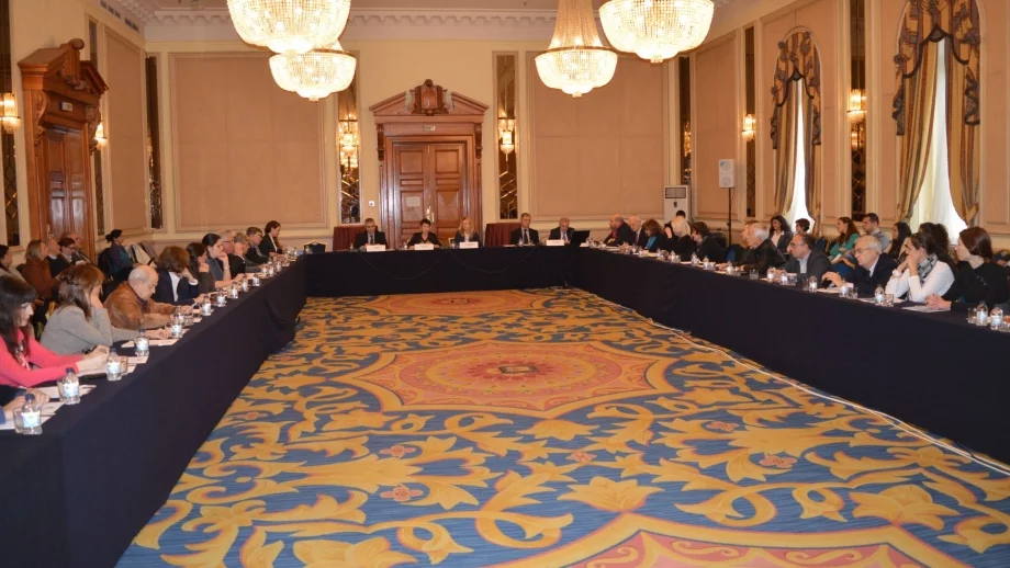 Везиева: Иновационната стратегия цели да съберем на едно място наука, развойна дейност и бизнес