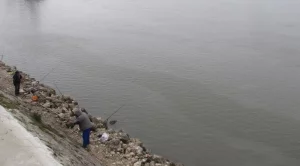 Течът на мазут край Созопол е напълно спрян