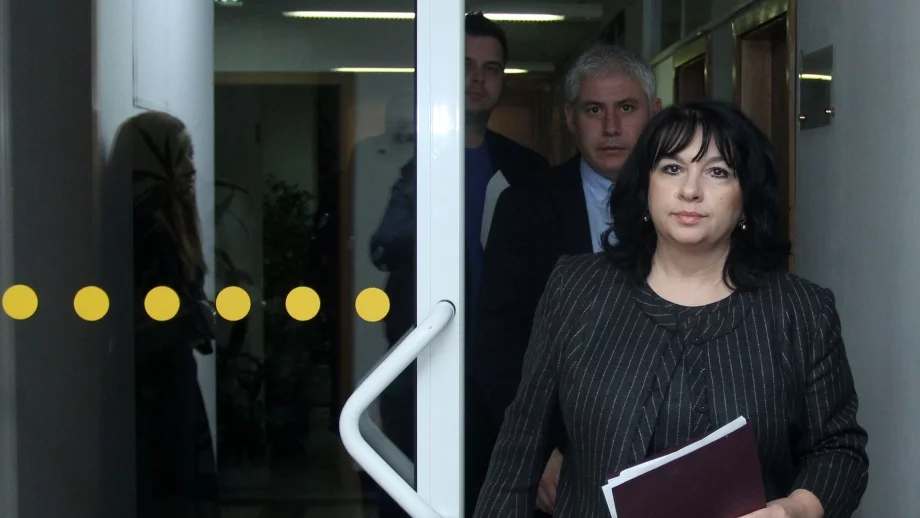 Петкова: Интерконекторът с Румъния трябва да е готов през втората половина на 2016 г.